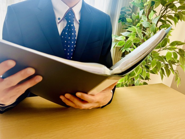 企業法務の「商事法務」とは？未経験から目指せる実務内容・資格・キャリアパスを解説