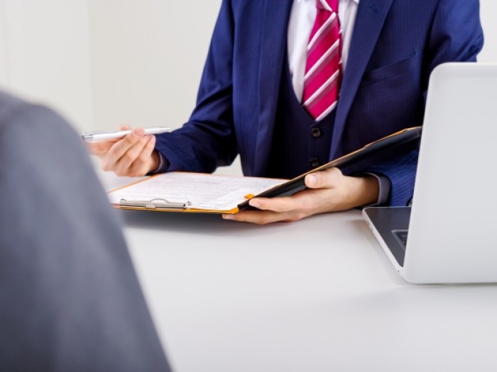 法務職の転職面接対策｜面接官別の攻略ポイントと想定質問例を徹底解説